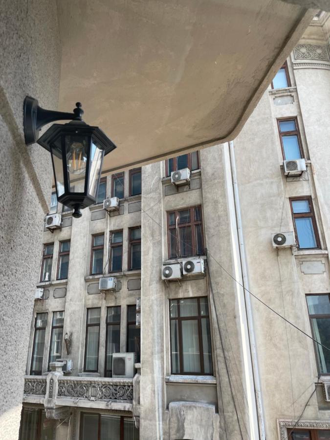 On The River Ultra Central Suites Bucharest Exterior photo